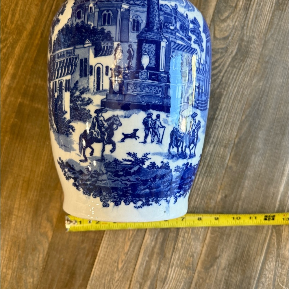 Victoria Ware Blue and White Chinoiserie Vase|Vintage Chinoiserie Vase - Picture 6 of 8